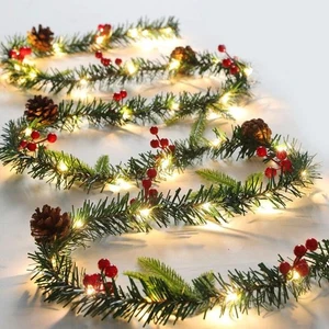 Queta Weihnachtsgirlande Dekoration Künstliche Weihnachtsgirlande mit Zapfen, Beeren... - Bild 1 von 8