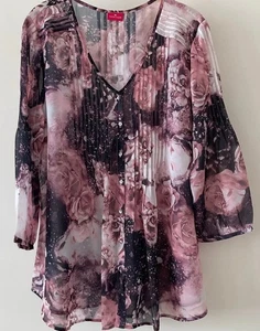 NEW very pretty Ladies Top in a Floaty Floral Design Button Front Size 16/18 - Picture 1 of 7