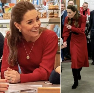 Abito midi Zara NERO a costine in maglia maniche a sbuffo ASO Kate Duchessa taglia S - Foto 1 di 7