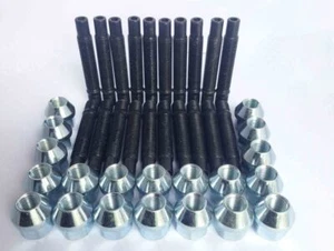 Pacchetto conversione borchie M12 x 1,5 per dadi, serrature + distanziali BMW Inc (20 argento) - Foto 1 di 6