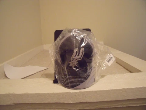 San Antonio Spurs Snapback Cap Hat New In Bag ABA NBA Baskeballl Cover