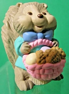 Hallmark Ornament 1993 NUTTY EGGS Eichhörnchen - Bild 1 von 12