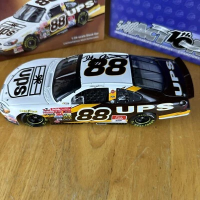 Ford Taurus 2002 autografiado firmado 1/24 acción diecast Ford Taurus UPS 1:24 de Dale Jarrett Foto 1 de 4