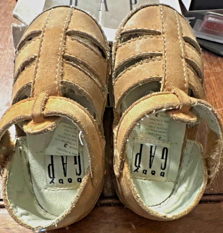 Kids Shoes By Baby Gap Brown Leather Infant Sandals Size 3 With Original Box - Image 1 of 4