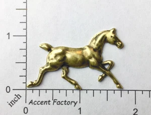 40203 Messing oxidiert großes Laufpferd Schmuck Fundstücke - Bild 1 von 4