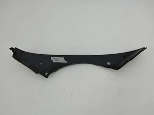 Yamaha YZF R6 1999 2002 Kunststoffprofil innen rechts 5EB2836L0000 - Bild 1 von 6