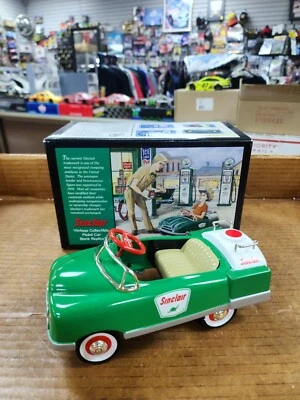 Sinclair 1948 BMC Oil Tanker Limited Edition Pedal Car - Image 1 of 4