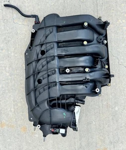 12-17 Jeep Wrangler 3.6L Upper Air Intake Manifold - Picture 1 of 11