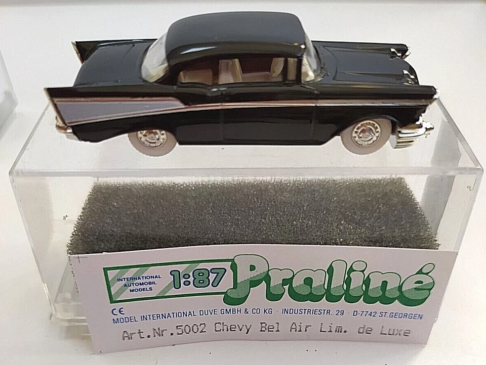 PRALINE' 1:87 H0 PLASTICA  AUTO CHEVY BEL  AIR LIMOUSINE DE LUXE 1957 NERO  5002 - Immagine 1 di 1