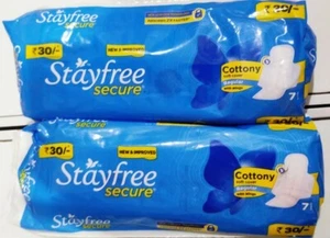 Stayfree Secure Dry Cover With Wings Sanitary Pads pack of 2 (7 pads each) - Picture 1 of 3