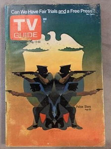 1974 TV Guide August 17 - Police Story; Johnny Carson; John Amos; Neward boys - Bild 1 von 2