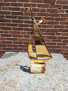 Escultura artística vintage de velero John DeMott metal latón base de ónix firmada náutica - Imagen 1 de 10