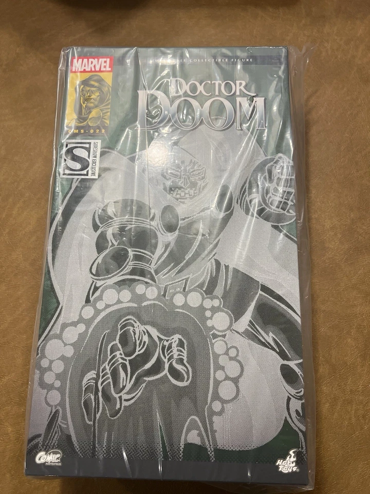 1/6 Marvel Comics Doctor Doom Figure Hot Toys CMS022 913810 IN STOCK