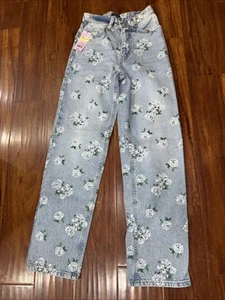 Wild Fable Faded Floral 90s Relaxed Straight-Leg High-Rise Jeans 25”x 31” NWT - Picture 1 of 14