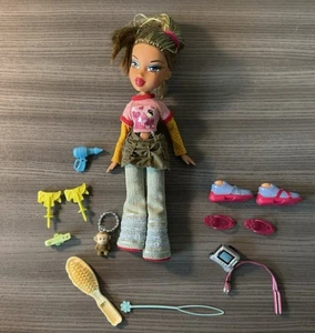 Muñeca Bratz World Yasmin Tokyo a Go-Go - MGA Entertainment Vintage 2001 - Imagen 1 de 7