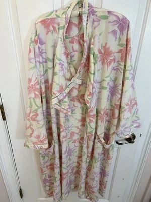 Vintage Gold Label Victoria Secret Long Robe Floral (P/S) - Image 1 of 4