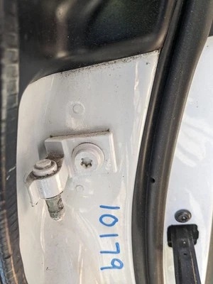 (LOCAL PICKUP ONLY) Passenger Rear Side Door Without Laminated Glass Fits 13-17  - Image 1 of 4