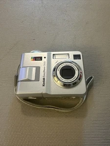 Kodak EasyShare C533 Digital Camera - Picture 1 of 11