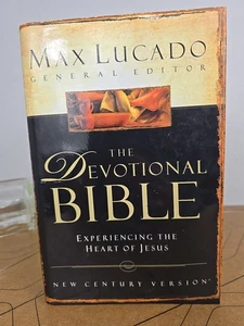 The Devotional Bible Experiencing the Heart of Jesus Max Lucado Hardcover Book - Foto 1 di 24