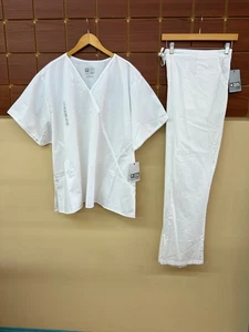 New Wink White Solid Scrubs Set With 2XL Top & 2XL Pants NWT! - Picture 1 of 1