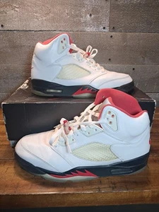 Nike Air Jordan 5 Retro Rosso Fuoco Uomo Taglia 9.5 con scatola - Foto 1 di 16
