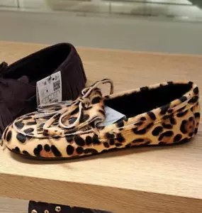 ZARA BNWT 2025. ANIMAL PRINT LEATHER SHEEPSKIN LOAFERS SHOES. 3580/510/195 - Picture 1 of 8