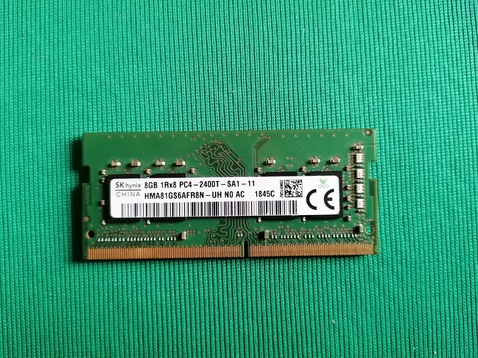 MODULO RAM MEMORIA HYNIX 8 GB 1Rx8  PC4-2400T-SA1-11    1845C - Immagine 1 di 1