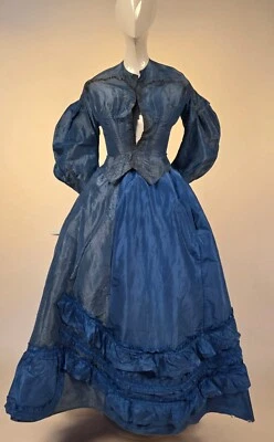 UNUSUAL CIVIL WAR 1860’S 2 TONE SILK TAFFETA DRESS W PADDED BUST & UNUSUAL SKIRT - Image 1 of 4