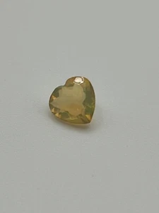Juego de 2 piezas de piedras preciosas facetadas en forma de corazón de ópalo etíope mínimo de 0,65 quilates 7x7 - Imagen 1 de 7