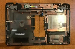 Toshiba Satellite L655D-S5050 Funda Inferior y Botón de Encendido 35BL6BA0I40 - Imagen 1 de 5