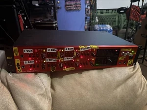 Focusrite Clarett 8 Pre X Professional 26 In 28 Out Thunderbolt Audio Interface - Picture 1 of 2