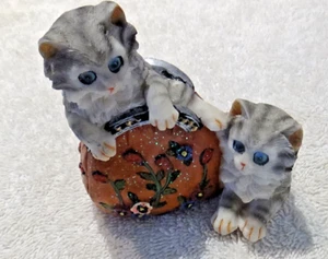 Kittens Adorable figurine nick nack - Picture 1 of 2