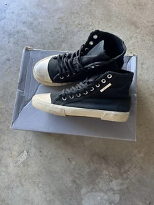 Balenciaga Paris Sneaker - Picture 1 of 6