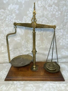 Antique W&T Avery Brass Scale Balance w/ Stack of 7 Brass Weights - Picture 1 of 12