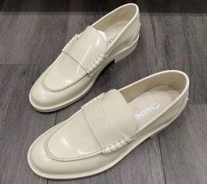 ZAPATOS OXFORD CHANEL MARFIL DE CUERO BRILLANTE 36 - Imagen 1 de 19
