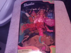 Barbie, Scooby-Doo Dove Sei!  Edizione Speciale 2000 Mattel #27966, Nuovo - Foto 1 di 2
