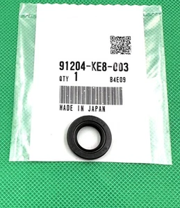 Honda Oil Seal (13x22x5) - 91204-KE8-003 Transmission HRX217 HRB215 HRM215 - Picture 1 of 4