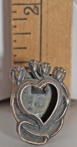 VNTG Miniature Sterling Silver Heart Picture Frame 1 Inch High - Picture 1 of 7