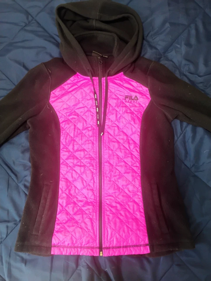 Chaqueta deportiva con capucha Fila para mujer talla M acolchada cremallera completa con bolsillos Foto 1 de 4