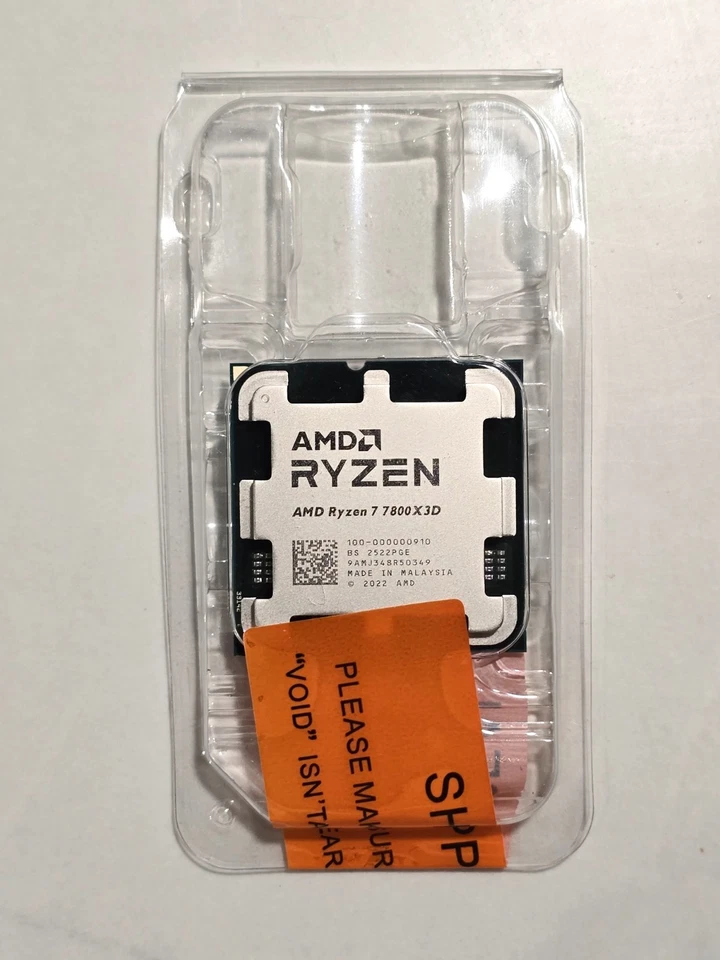 AMD Ryzen 7 7800X3D Processor (5 GHz, 8 Cores, Socket AM5) - TRAY - Image 1 of 1