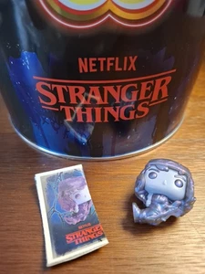 Kinder Joy Stranger Things Funko Pop Eddie Ladekabelhalte Figur 2025 NEU + BPZ   - Bild 1 von 1