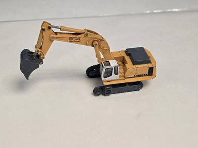 Siku Diecast 1:87 Scale Licbherr 974 Excavator ( Missing 1 Track ) Used - Image 1 of 4