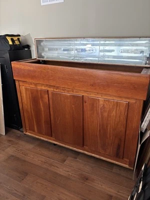 Tanque y baño de vidrio para acuario de 150 galones de 6 por 2 pies Foto 1 de 4