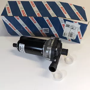 UPDATED Genuine Bosch Auxiliary Water Pump Intercooler Coolant Mercedes CL600 CL - Picture 1 of 5