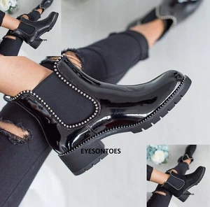 DAMEN NIEDRIGER BLOCKABSATZ FLACH DAMEN KNÖCHEL GROBE SOHLE CHELSEA NIETEN SCHUHE STIEFEL - Bild 1 von 9