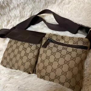 GUCCI Auth GG Waist Pouch Shoulder Bumbag Gürteltasche Bauchtasche Vintage - Bild 1 von 7