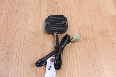 Yamaha V Star 650 XVS650 XVS 650 2008 rectificador de voltaje Foto 1 de 4