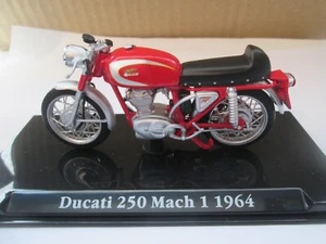 DUCATI 250 MACH 1 1964 SCALA 1-24 ATLAS MODELLINO MOTO D'EPOCA - Foto 1 di 3