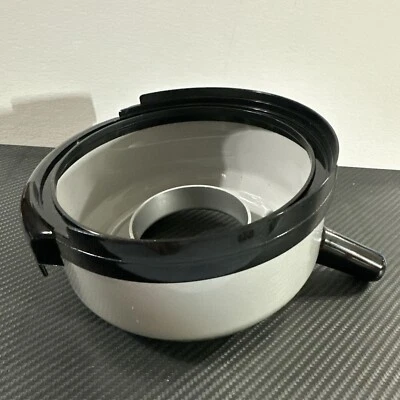 Bullet Express Trio - Juicer Bowl With Spout BE-110 Replacement Part - Dispenser - Image 1 of 4