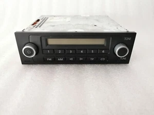 VW Caddy III 2K Autoradio Einbauradio Radio 2K0035156A ohne Code - Bild 1 von 8